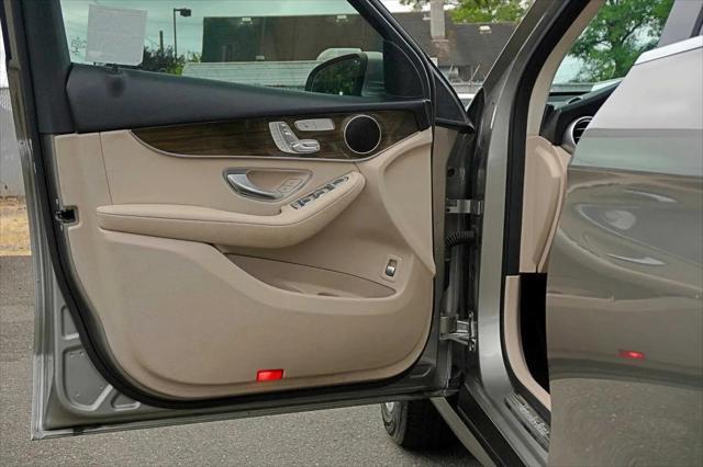 Photo of 2020 Silver Mercedes-Benz GLC 300