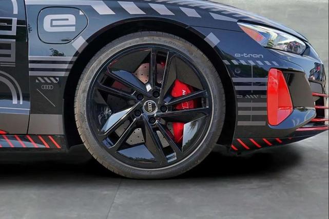Photo of 2023 Mythos Black Metallic Audi RS e-tron GT