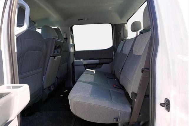 Photo of 2024 Oxford White Ford F-250