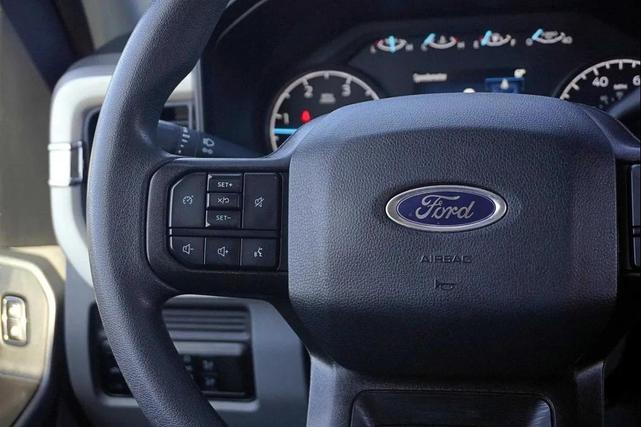 Photo of 2024 Oxford White Ford F-250