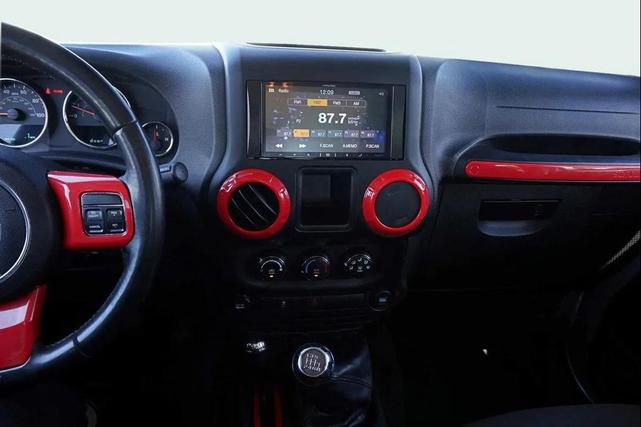 Photo of 2015 Billet Silver Metallic Clearcoat Jeep Wrangler