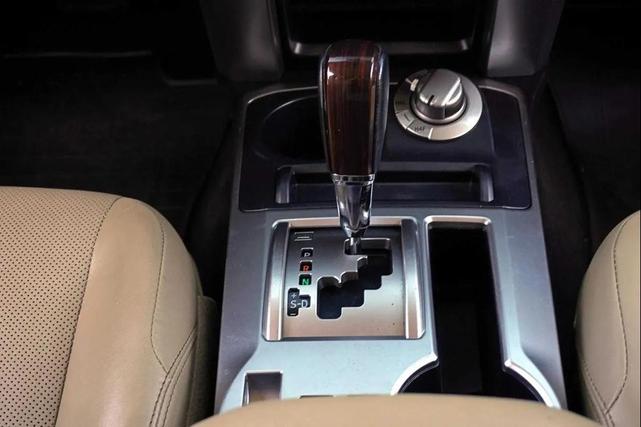 Photo of 2016 Blizzard Pearl Toyota 4Runner