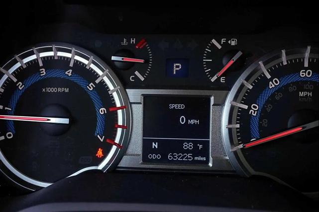 Photo of 2016 Blizzard Pearl Toyota 4Runner