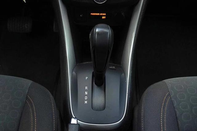 Photo of 2017 White Chevrolet Trax