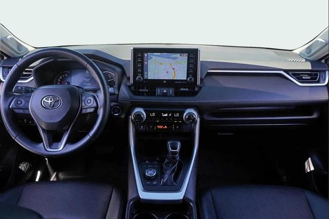 Photo of 2020 Off white Toyota RAV4