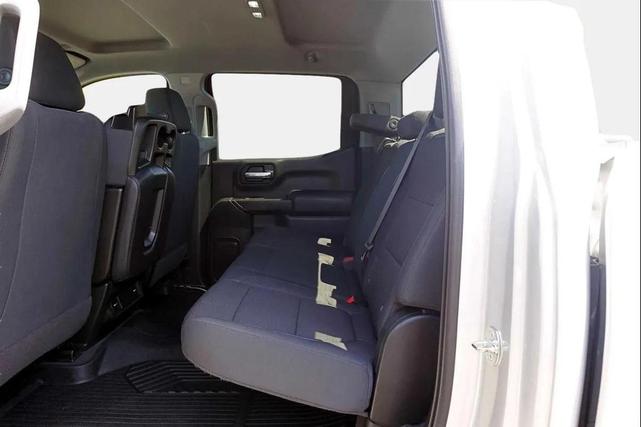 Photo of 2020 Silver Ice Metallic Chevrolet Silverado 1500