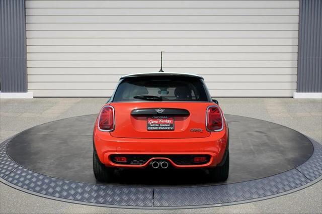 Photo of 2021 Solaris Orange Metallic MINI Hardtop