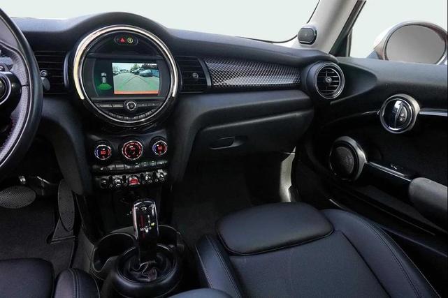 Photo of 2021 Solaris Orange Metallic MINI Hardtop