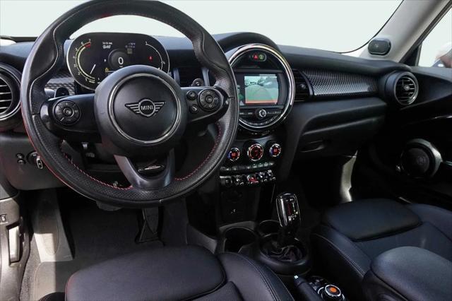 Photo of 2021 Solaris Orange Metallic MINI Hardtop