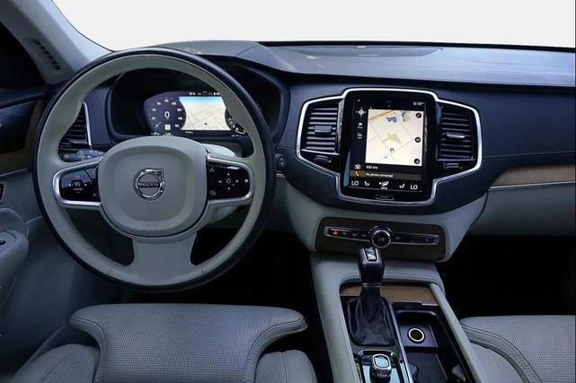 Photo of 2019 Blue Volvo XC90
