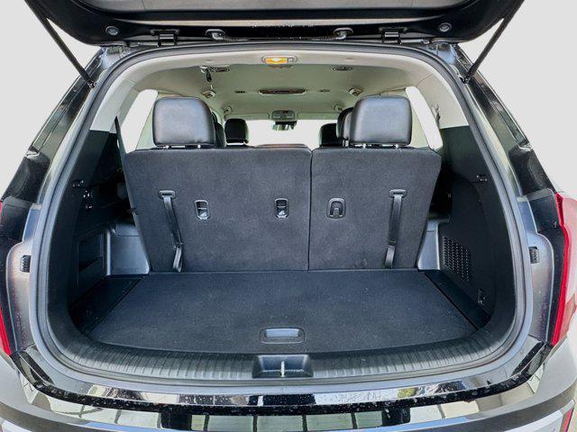 Photo of 2023 Ebony Black Kia Telluride