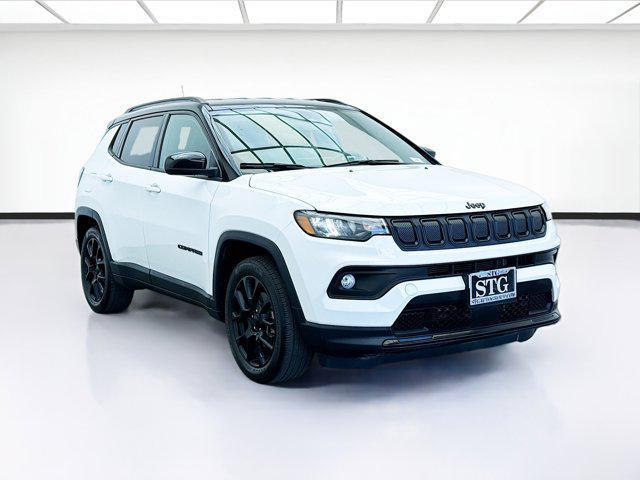Photo of 2022 Bright White Clearcoat Jeep Compass