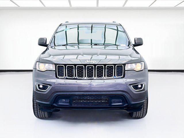 Photo of 2020 Granite Crystal Metallic Clearcoat Jeep Grand Cherokee