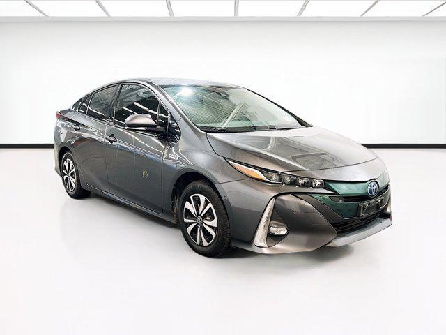 Photo of 2017 Magnetic Gray Metallic Toyota Prius Prime