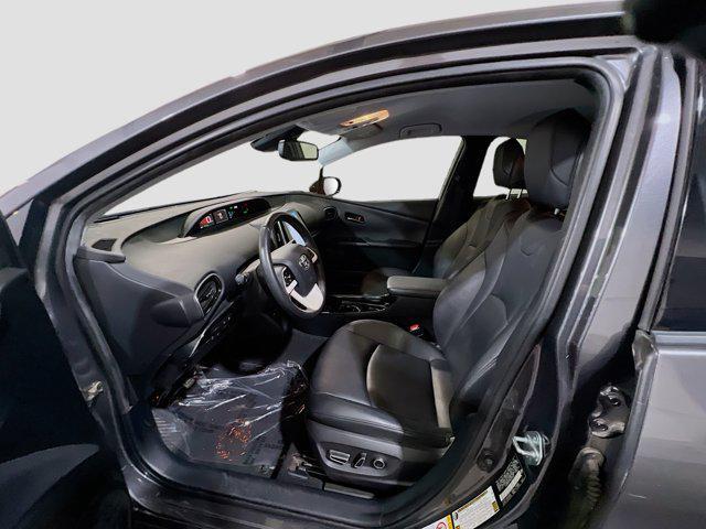 Photo of 2017 Magnetic Gray Metallic Toyota Prius Prime