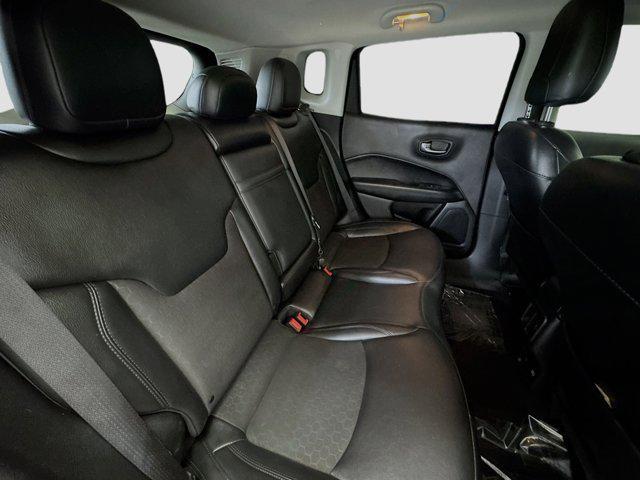 Photo of 2019 Diamond Black Crystal Pearlcoat Jeep Compass