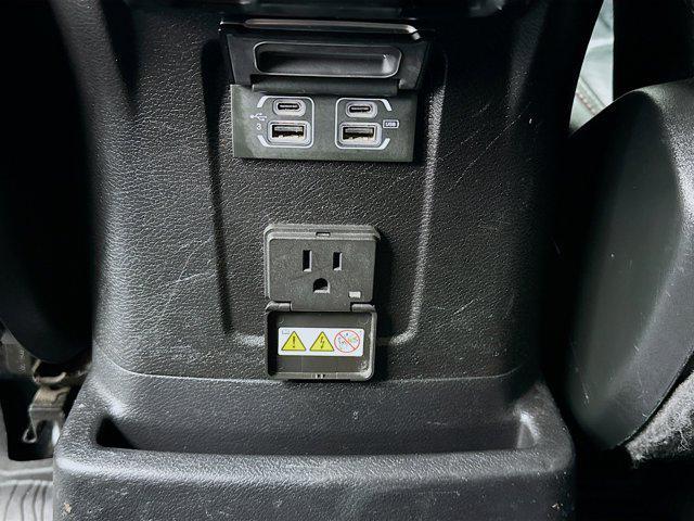 Photo of 2018 Bright White Clearcoat Jeep Wrangler Unlimited