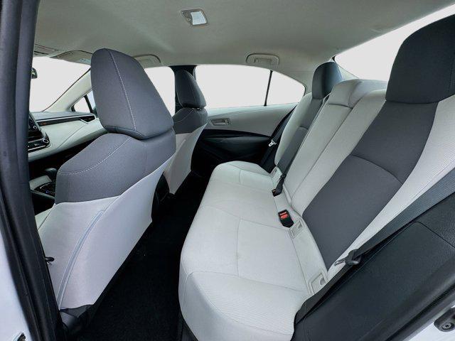 Photo of 2022 White Toyota Corolla