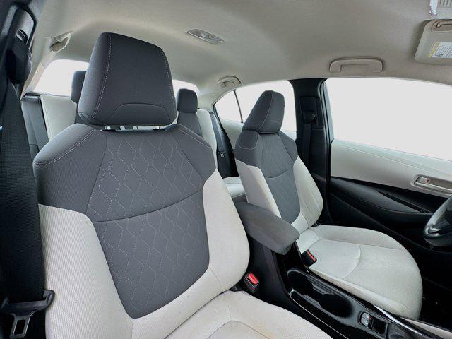 Photo of 2022 White Toyota Corolla