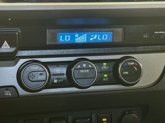 Photo of 2022 White Toyota Tacoma