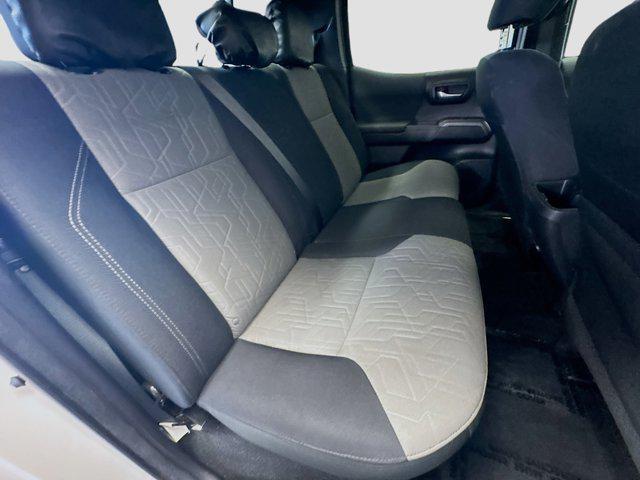Photo of 2022 White Toyota Tacoma