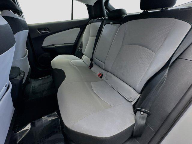 Photo of 2022 Classic Silver Metallic Toyota Prius