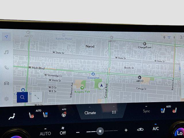 Photo of 2023 Atomic Silver Lexus NX 450h+