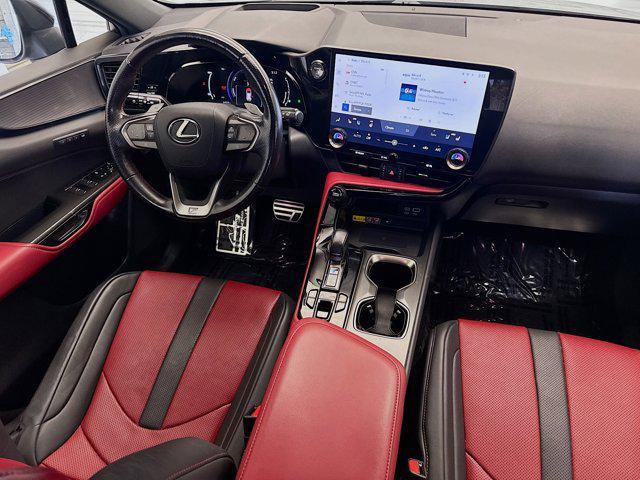 Photo of 2023 Atomic Silver Lexus NX 450h+