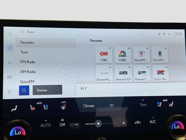 Photo of 2023 Atomic Silver Lexus NX 450h+