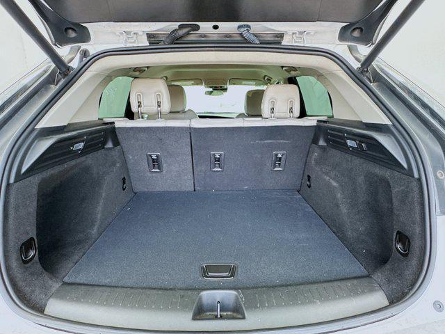 Photo of 2023 Crystal White Tricoat Cadillac XT4