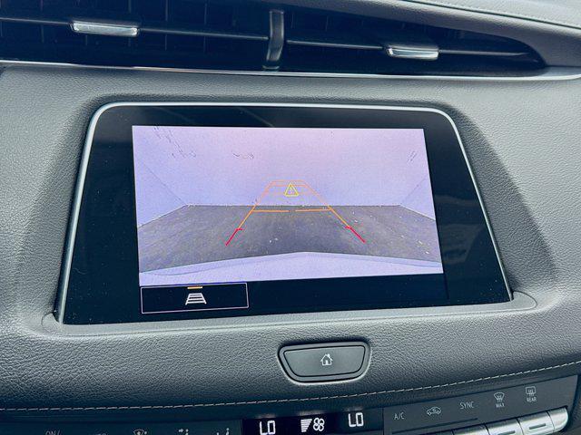 Photo of 2023 Crystal White Tricoat Cadillac XT4