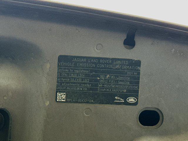 Photo of 2021 Silver Land Rover Discovery