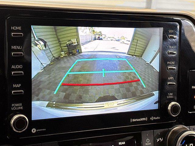 Photo of 2022 Wind Chill Pearl Toyota Highlander