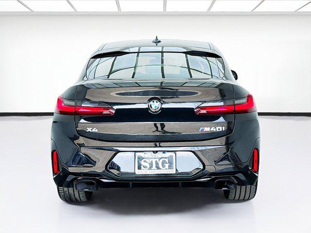 Photo of 2022 Black Sapphire Metallic BMW X4