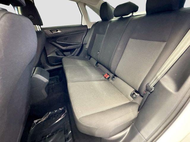 Photo of 2019 Pure White Volkswagen Jetta