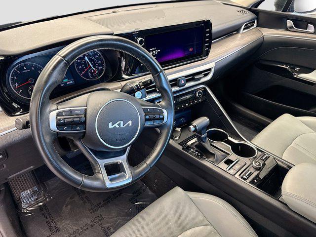 Photo of 2023 Gravity Gray Kia K5