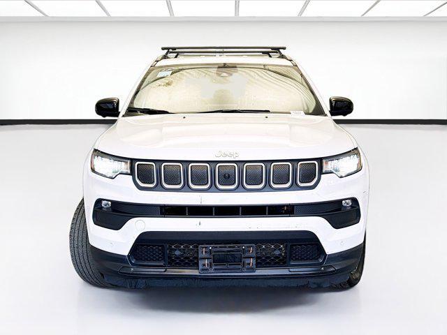Photo of 2022 Bright White Clearcoat Jeep Compass