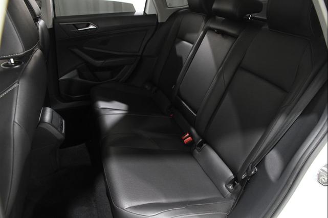Photo of 2020 Pure White Volkswagen Jetta