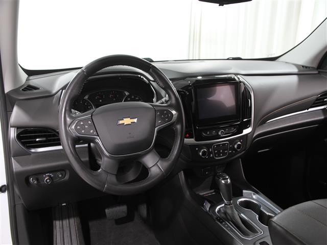 Photo of 2019 Iridescent Pearl Tricoat Chevrolet Traverse