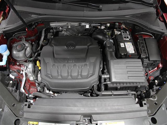 Photo of 2021 Cardinal Red Metallic Volkswagen Tiguan