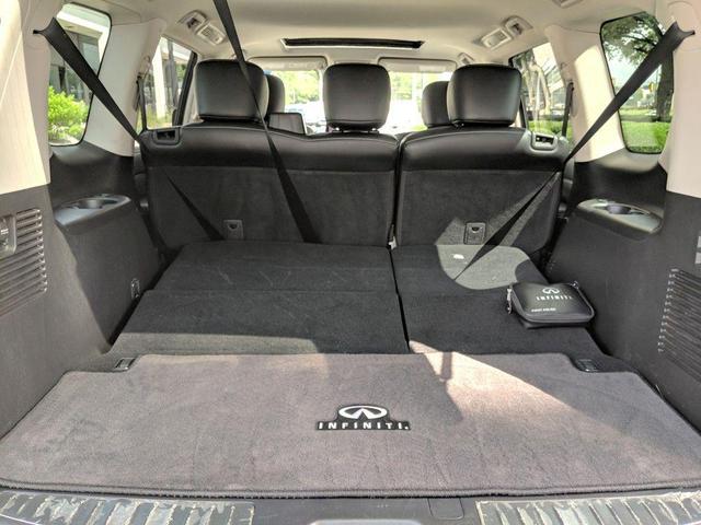 Photo of 2022 Anthracite Gray INFINITI QX80