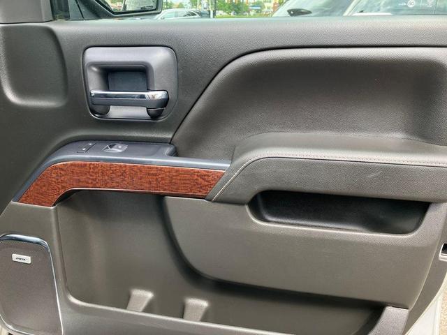 Photo of 2018 Quicksilver Metallic GMC Sierra 1500