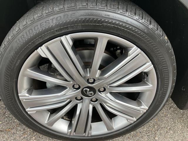 Photo of 2022 Majestic White INFINITI QX50