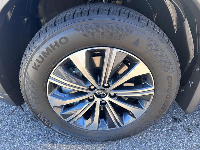Photo of 2025 Mineral Black INFINITI QX60