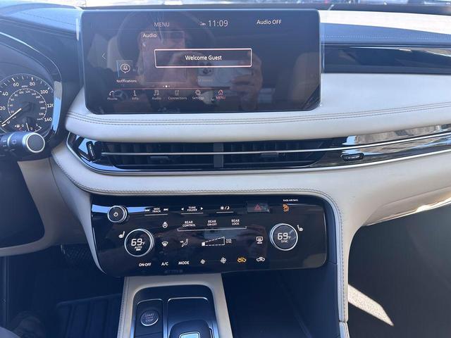 Photo of 2025 Mineral Black INFINITI QX60