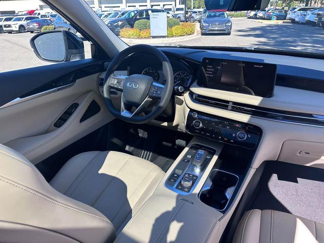 Photo of 2025 Mineral Black INFINITI QX60