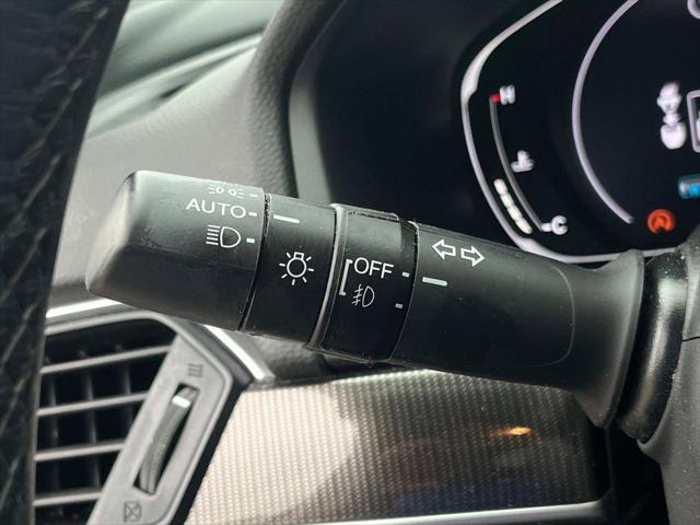 Photo of 2022 Platinum White Pearl Honda Accord