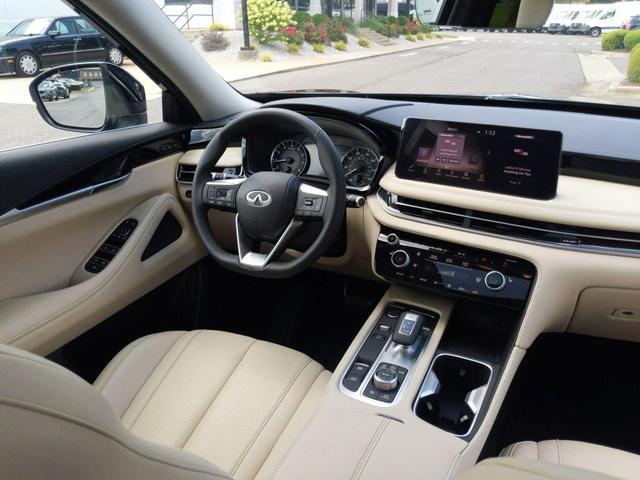 Photo of 2025 Mineral Black INFINITI QX60