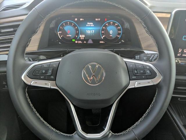 Photo of 2025 Pure White Volkswagen Atlas