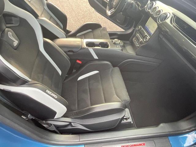 Photo of 2020 Blue Ford Shelby GT500